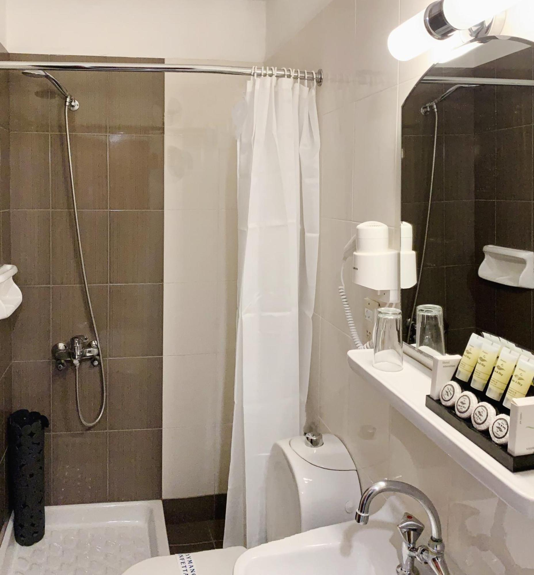 Messini Hotel Luaran gambar