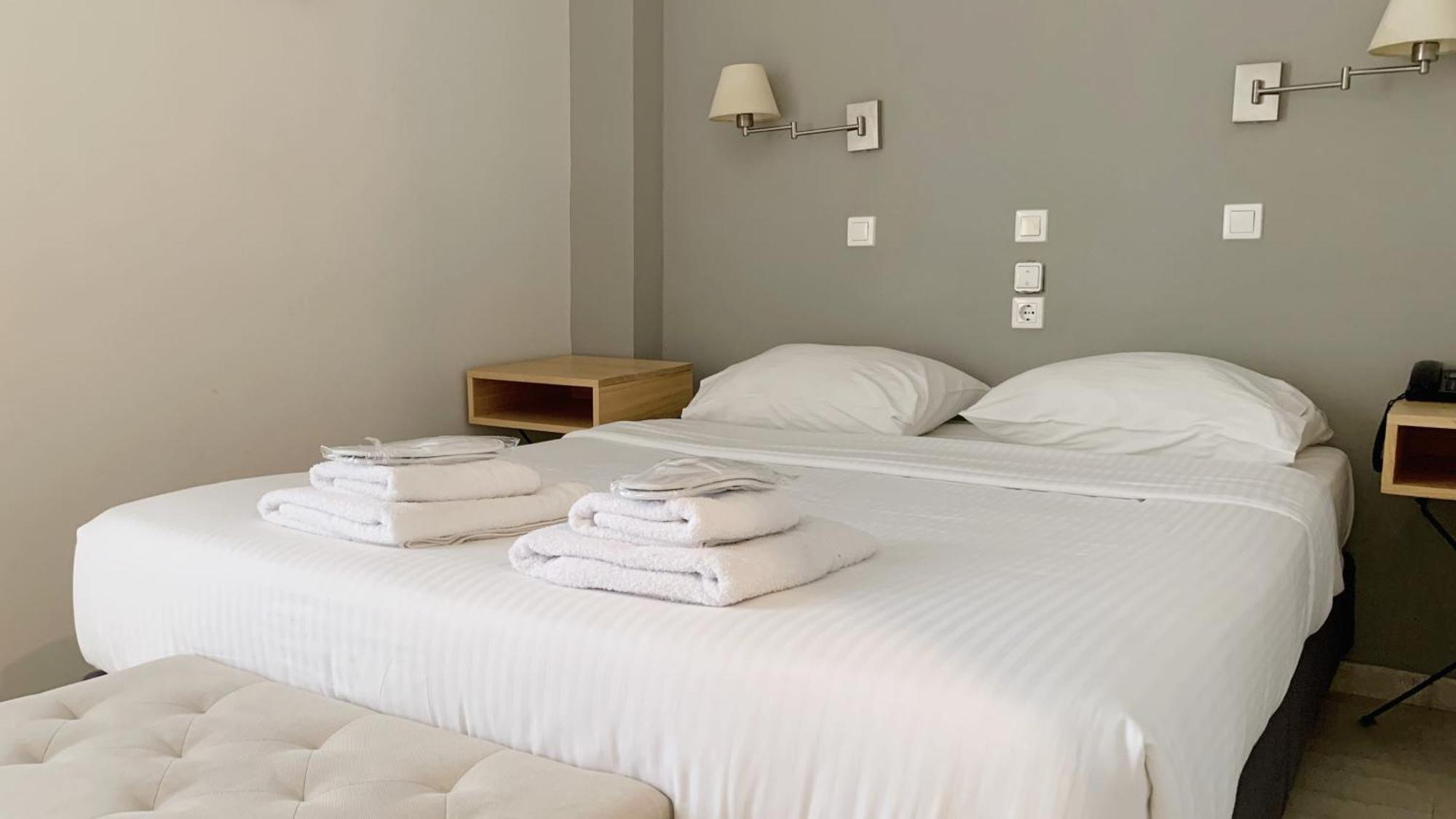 Messini Hotel Luaran gambar