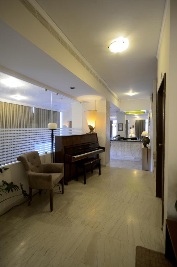 Messini Hotel Luaran gambar